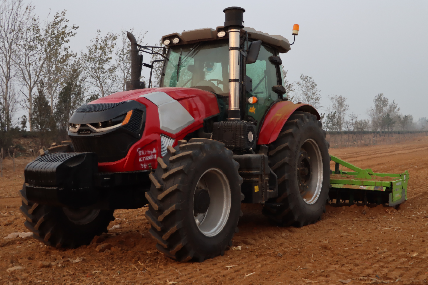 Како да изберете соодветни алатки за фарма за трактор